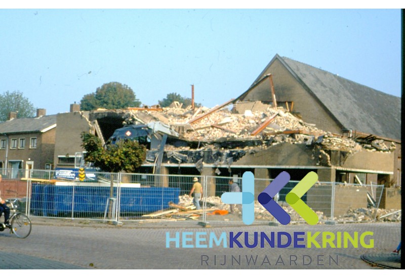 Lobith (65) 10-1991 Markt afbraak Dorpshuis